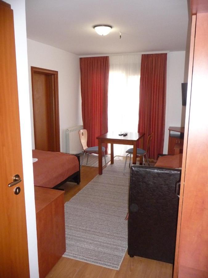 Sobe Rooms Aleksandar Ni Eksteriør billede